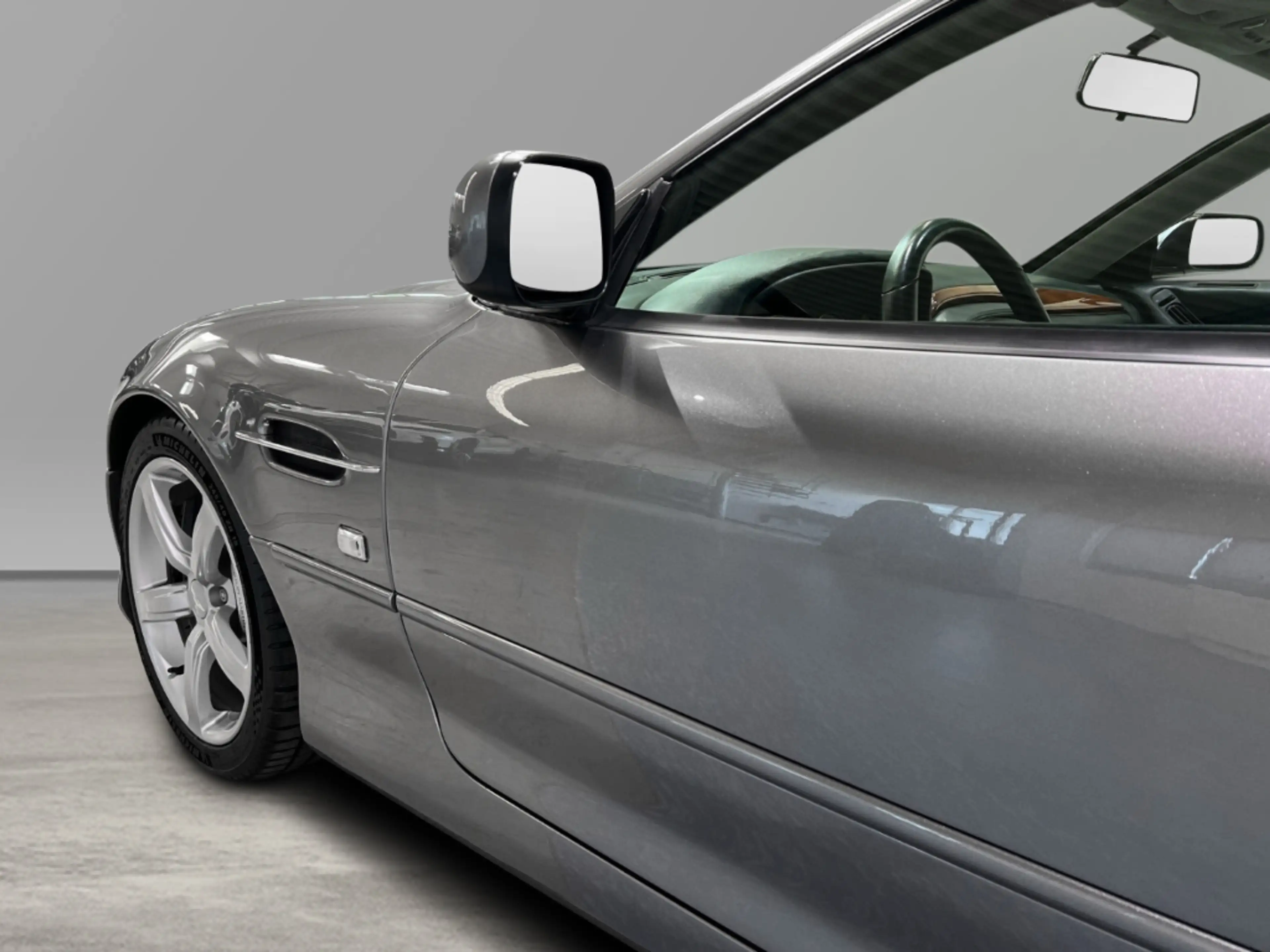 Aston Martin DB7 GTA Tungsten Silver Forest Green 1of112 — photo 9