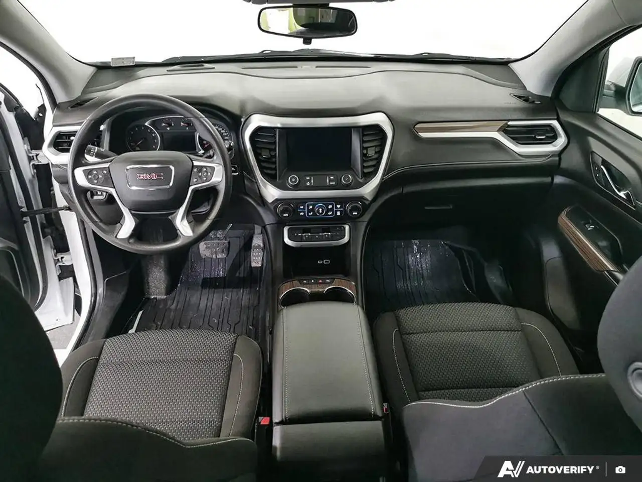 GMC Acadia photo GMC Acadia