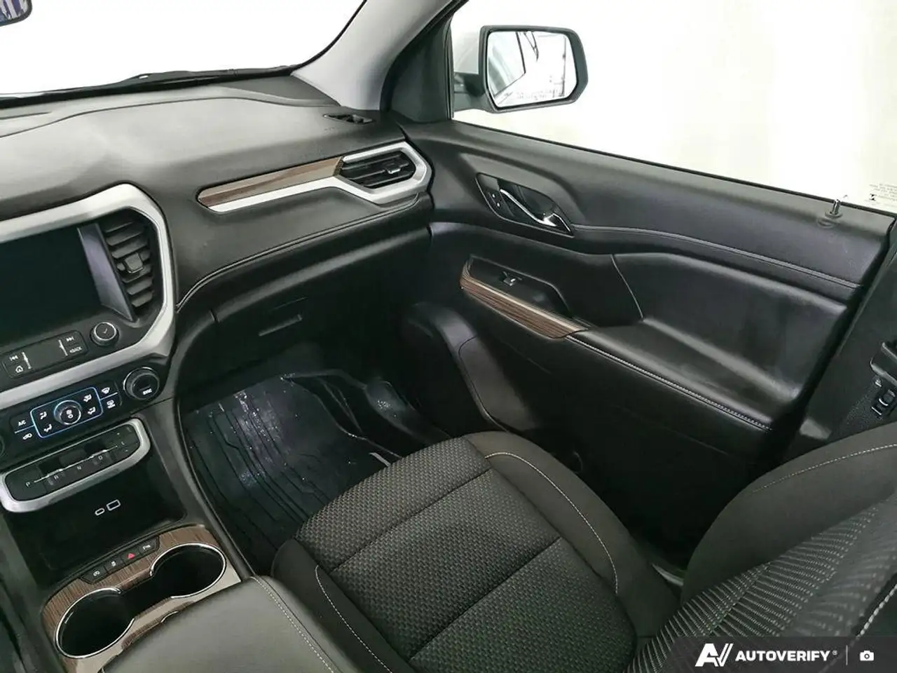 GMC Acadia photo GMC Acadia