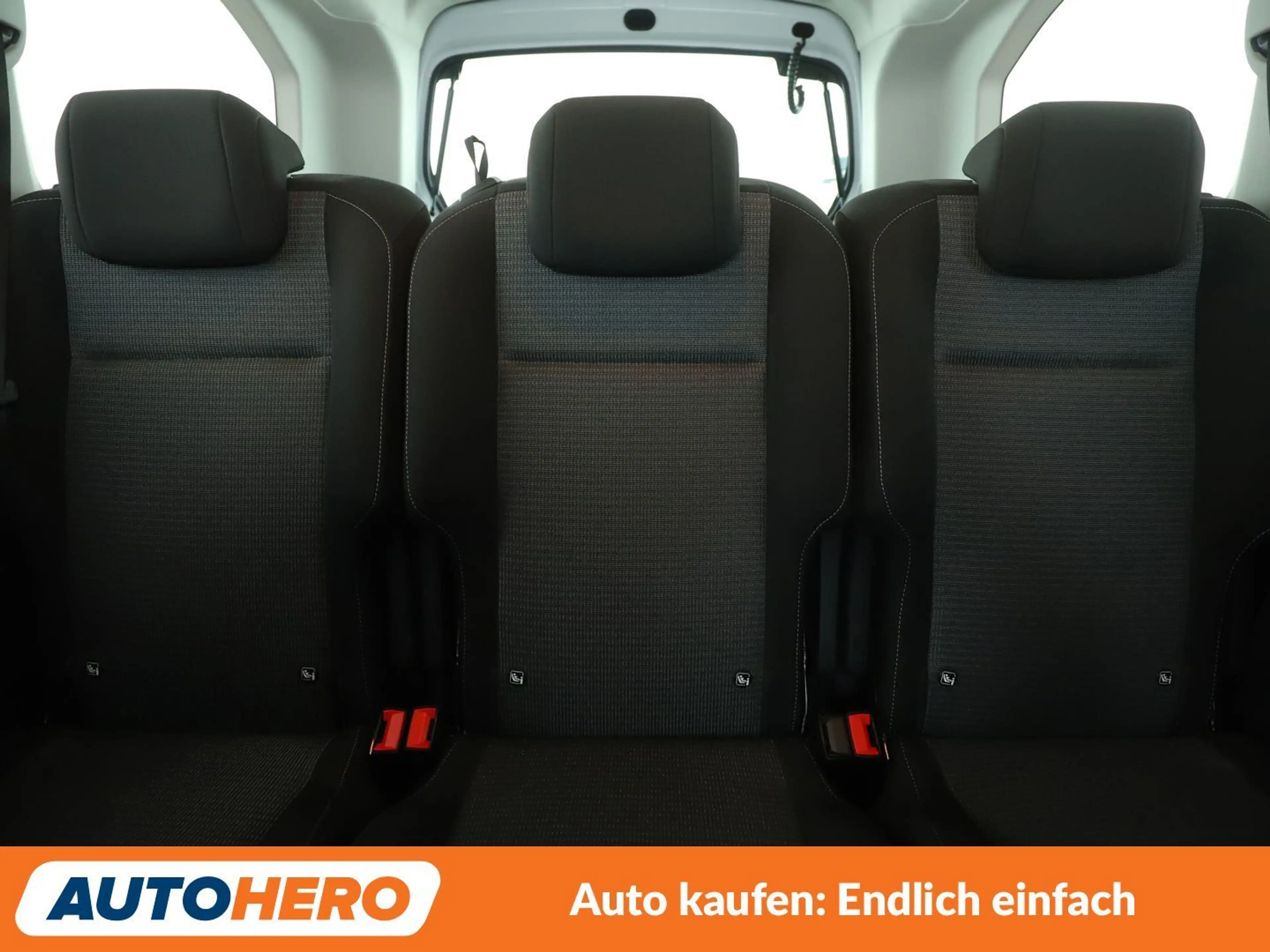 Toyota Proace City 1.5 D-4D L2 Team D*SPUR*CAM*PDC*SHZ*KLIMA*TEMPO* — photo 15