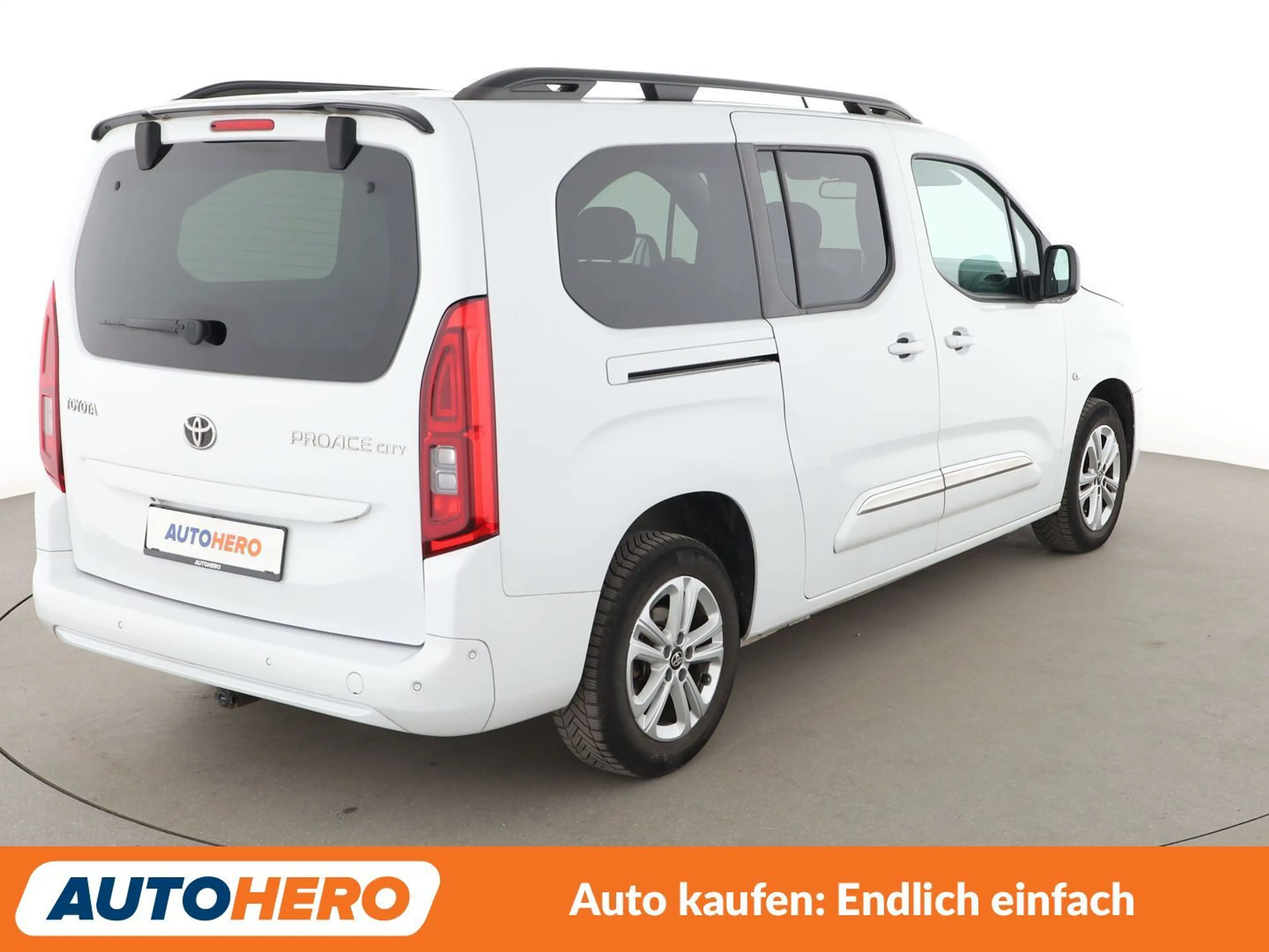 Toyota Proace City 1.5 D-4D L2 Team D*SPUR*CAM*PDC*SHZ*KLIMA*TEMPO* — photo 6