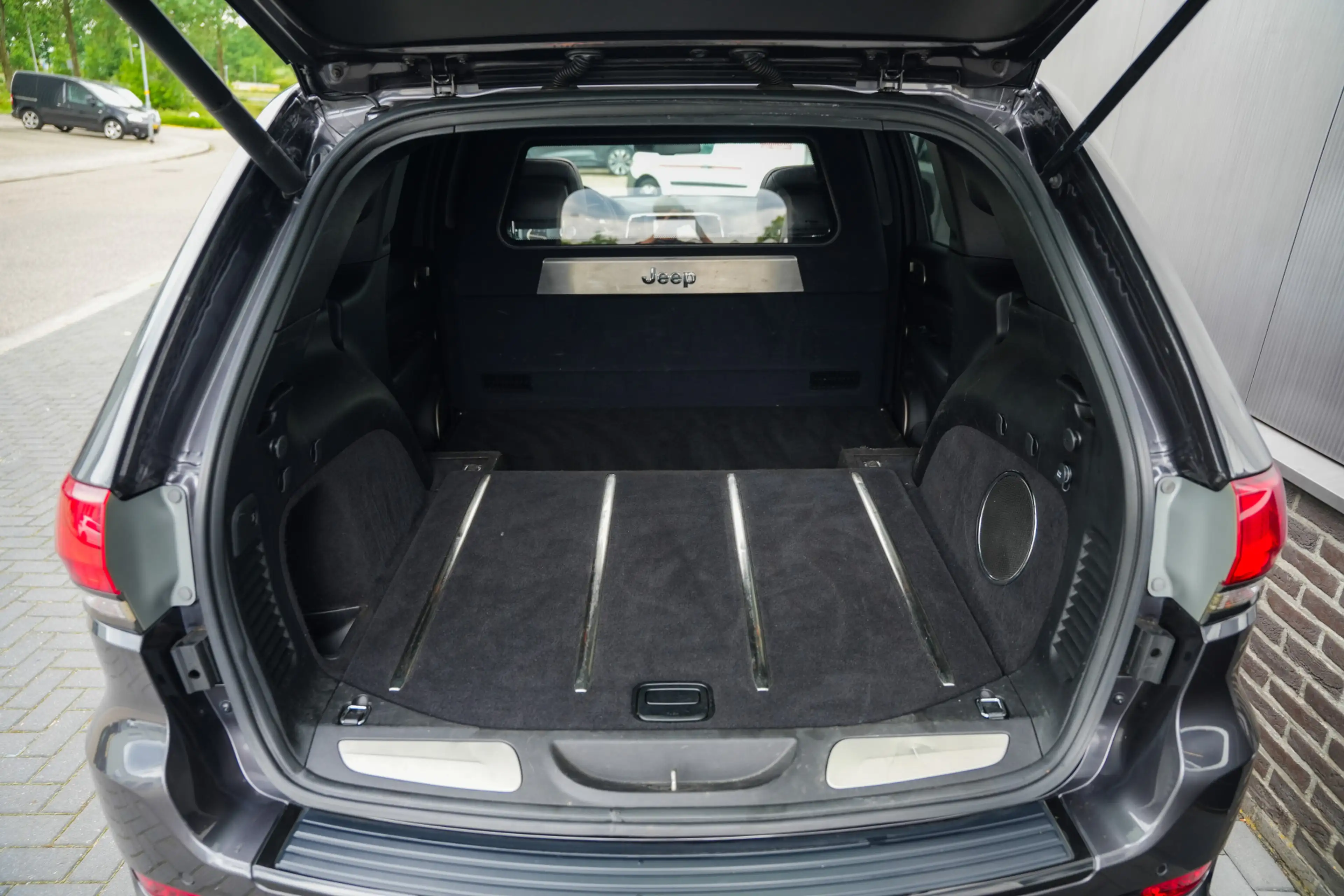 Jeep Grand Cherokee 3.0 V6 251 pk CRD Summit Grijs-Kenteken / Lucht-Ve — photo 39