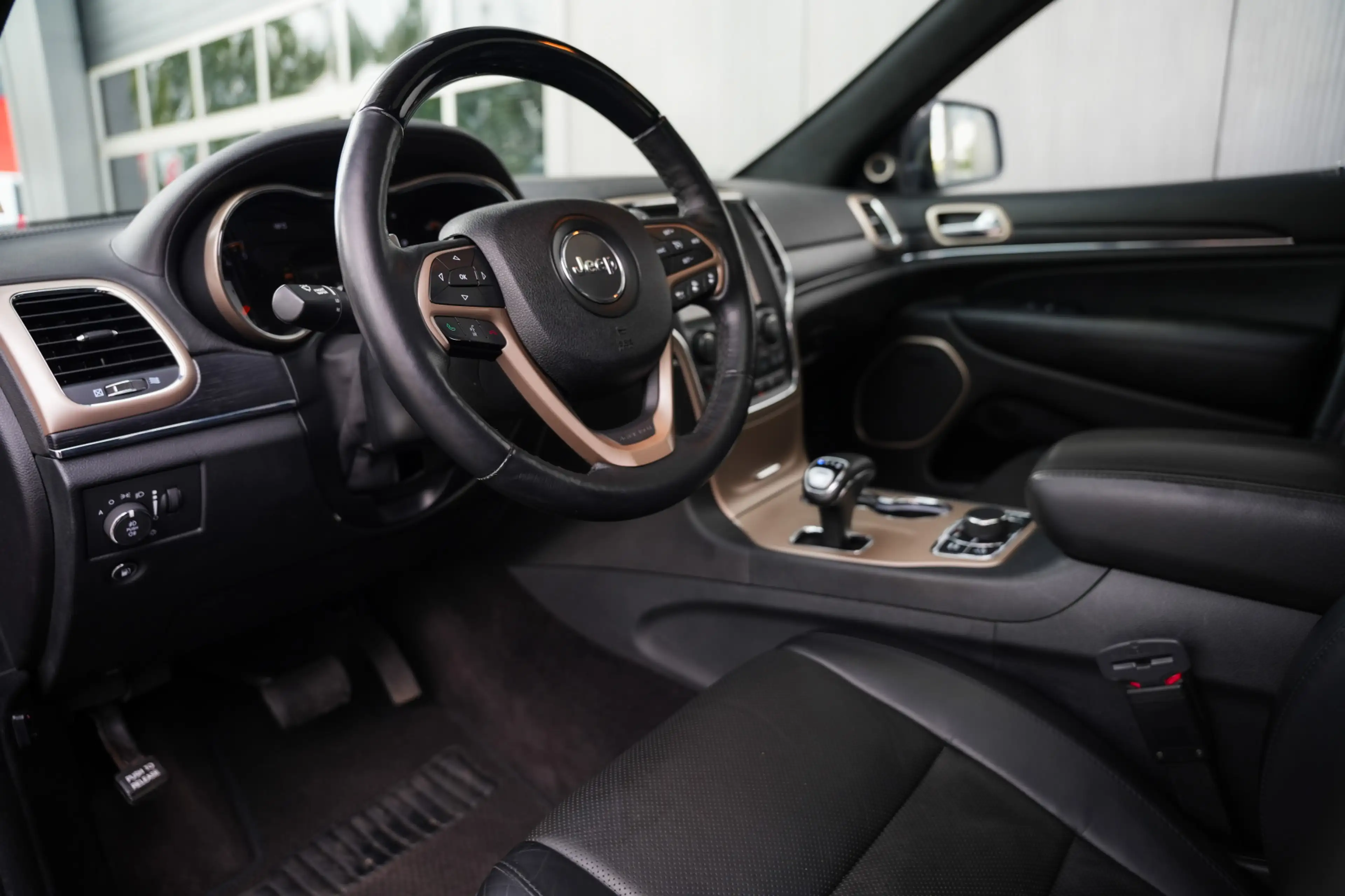 Jeep Grand Cherokee 3.0 V6 251 pk CRD Summit Grijs-Kenteken / Lucht-Ve — photo 4