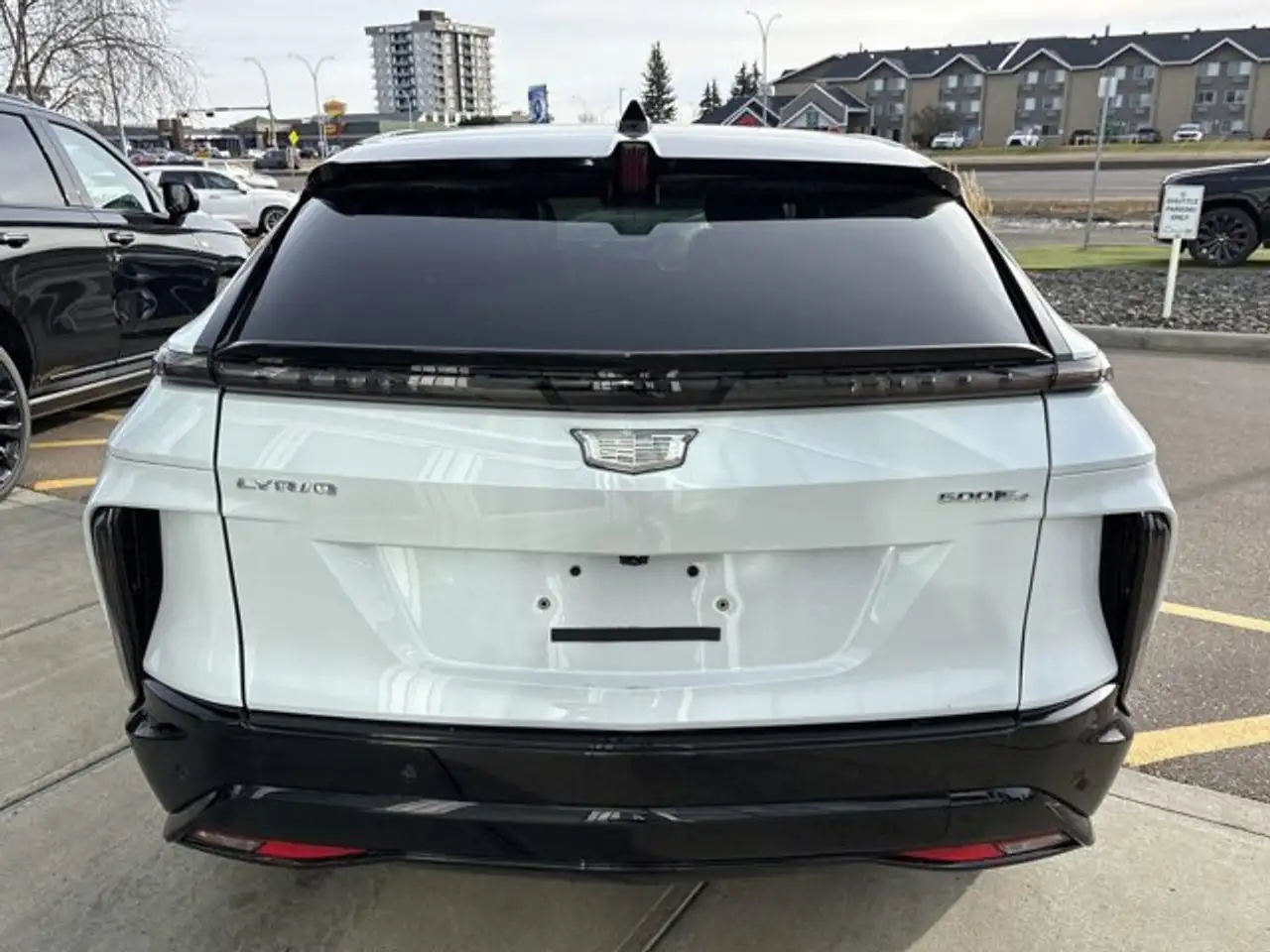 Cadillac Lyriq снимка Cadillac Lyriq