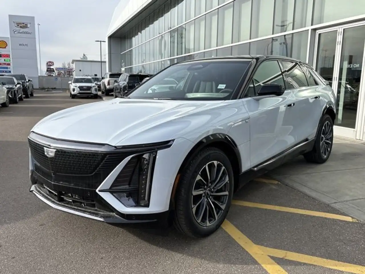 Cadillac Lyriq снимка Cadillac Lyriq
