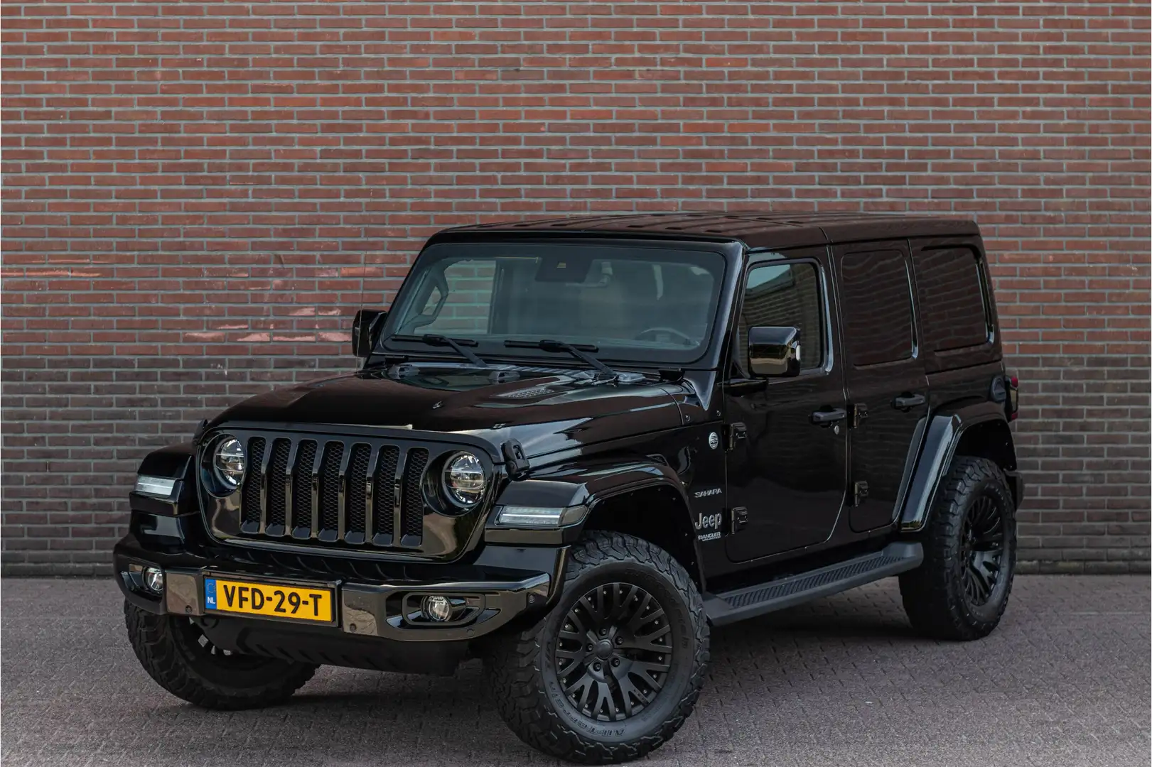 Jeep Wrangler 2.0T Sahara VAN, Origineel NL, Adaptive Cruise, Le Noir - 2
