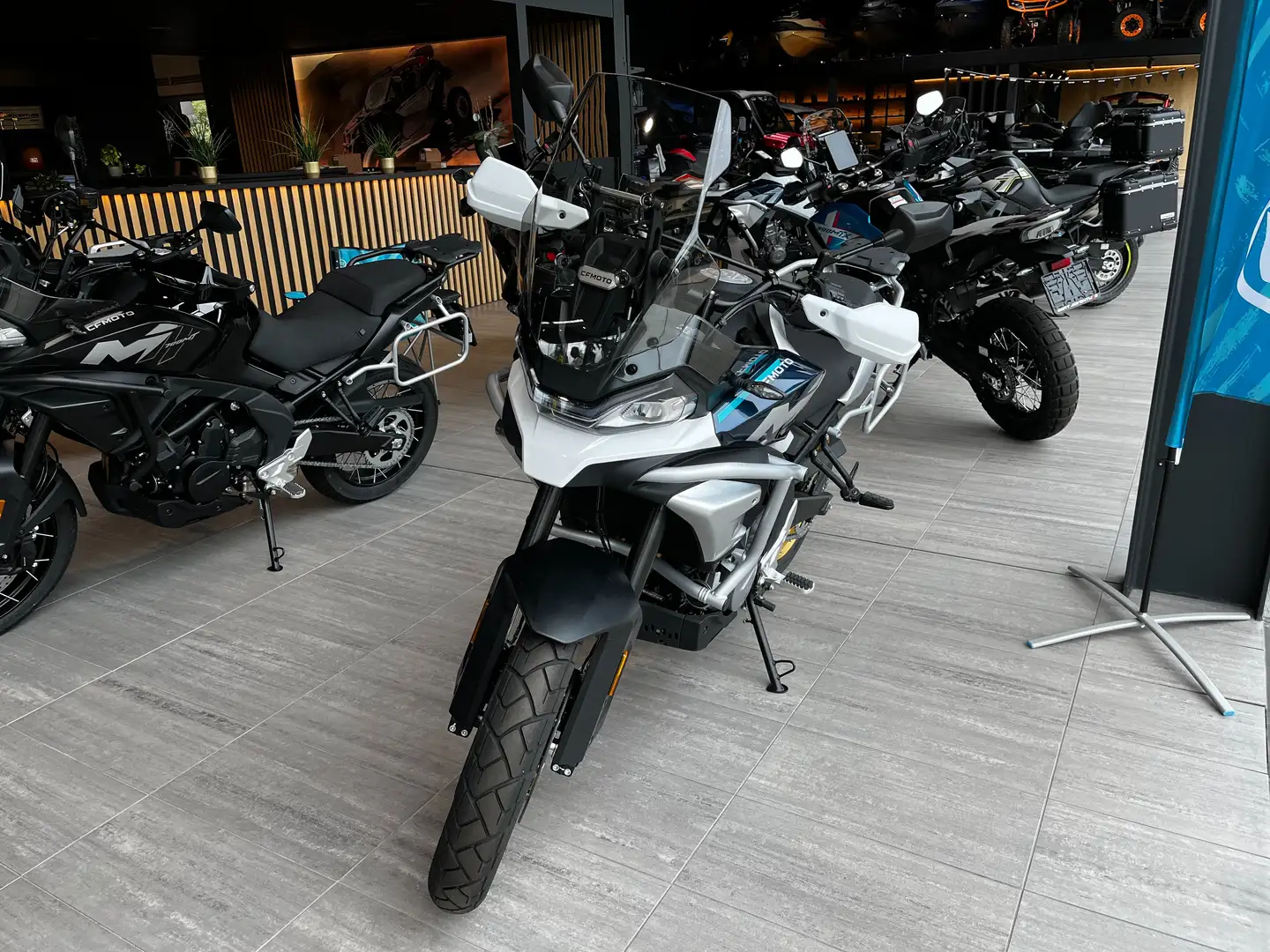 CFMOTO 700 MT Adventure // MY25, IN STOCK! Wit - 2