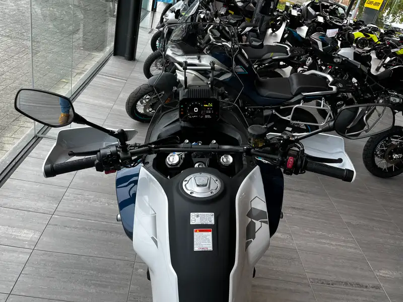 CFMOTO 700 MT - foto 6