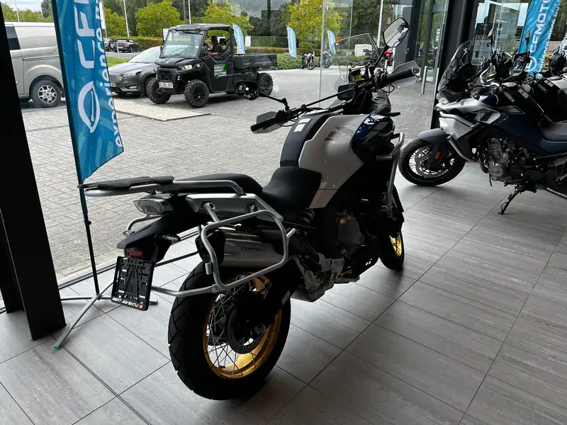 CFMOTO 700 MT - foto 4