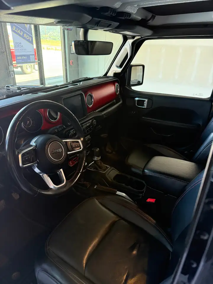 Jeep Gladiator снимка Jeep Gladiator