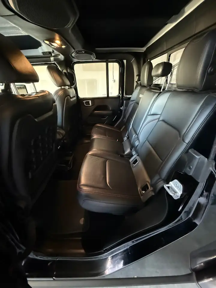 Jeep Gladiator снимка Jeep Gladiator