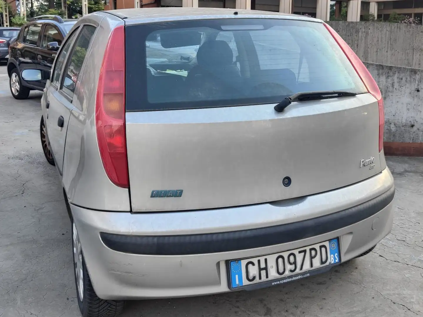 Fiat Punto Punto 5p 1.9 jtd HLX c/2airbag,abs 85cv Grigio - 1