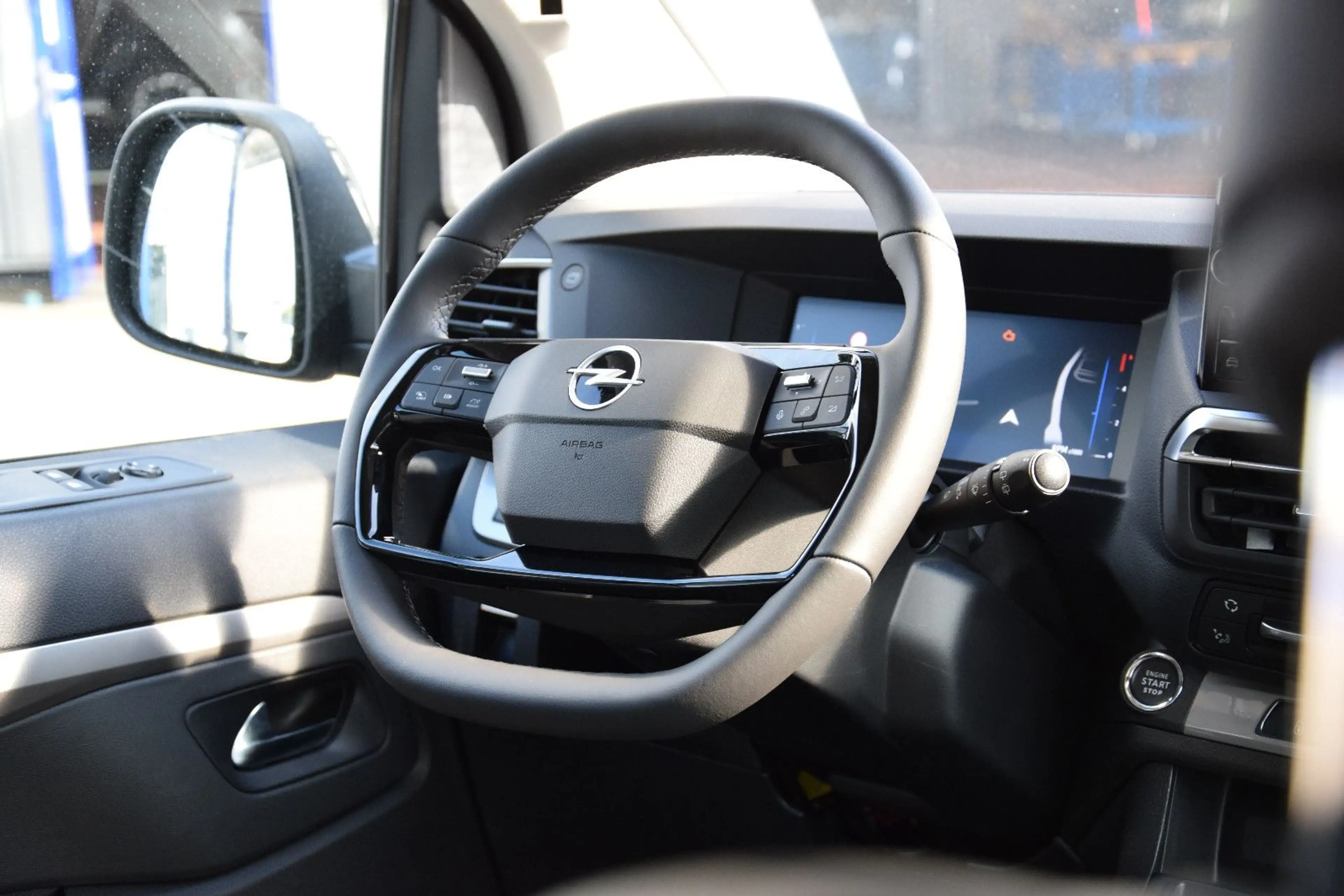 Opel Zafira Life ZAFIRA LIFE GS M STANDHEIZUNG 7-SITZE TISCH AHK — photo 14