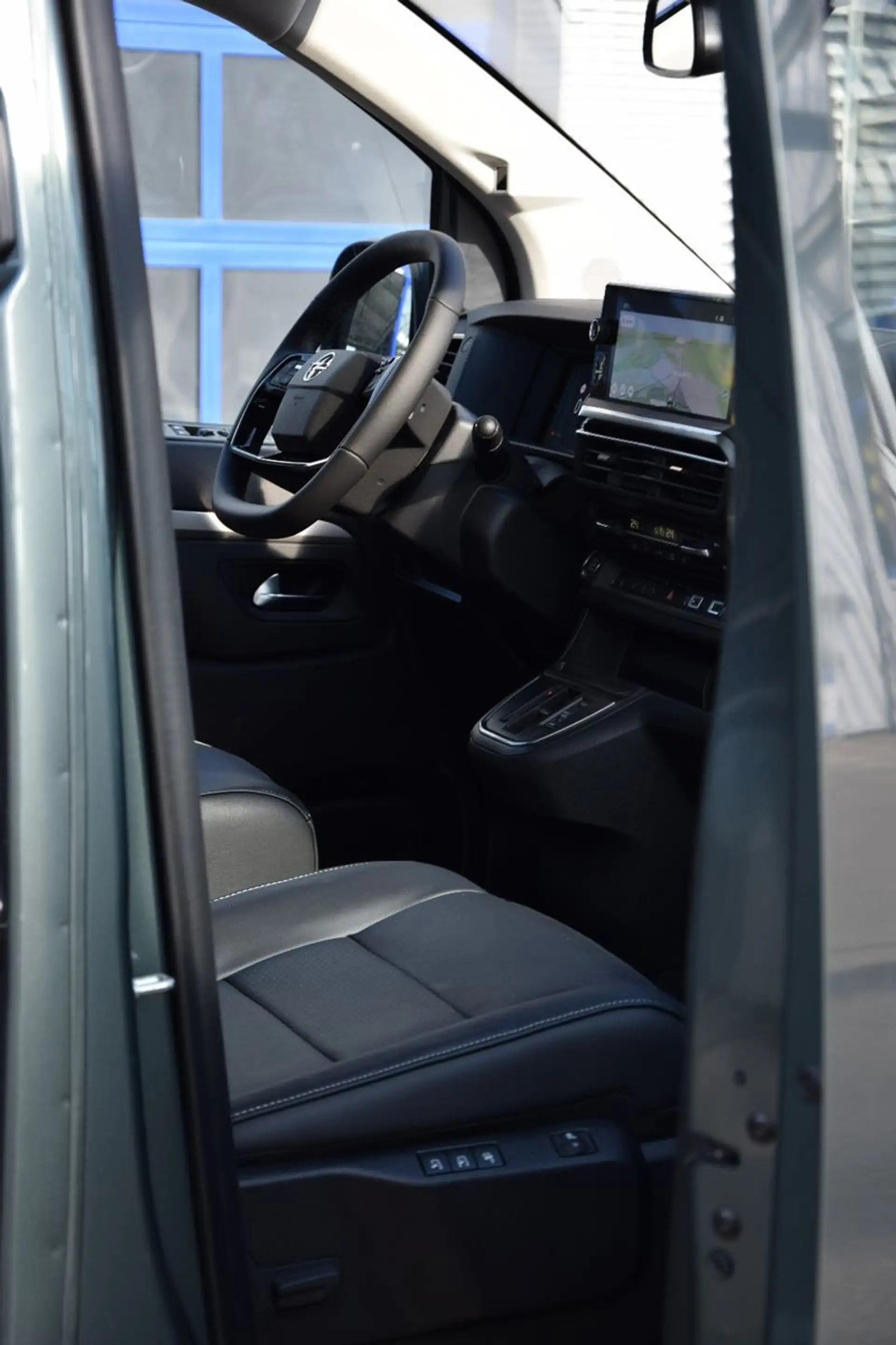 Opel Zafira Life ZAFIRA LIFE GS M STANDHEIZUNG 7-SITZE TISCH AHK — photo 12
