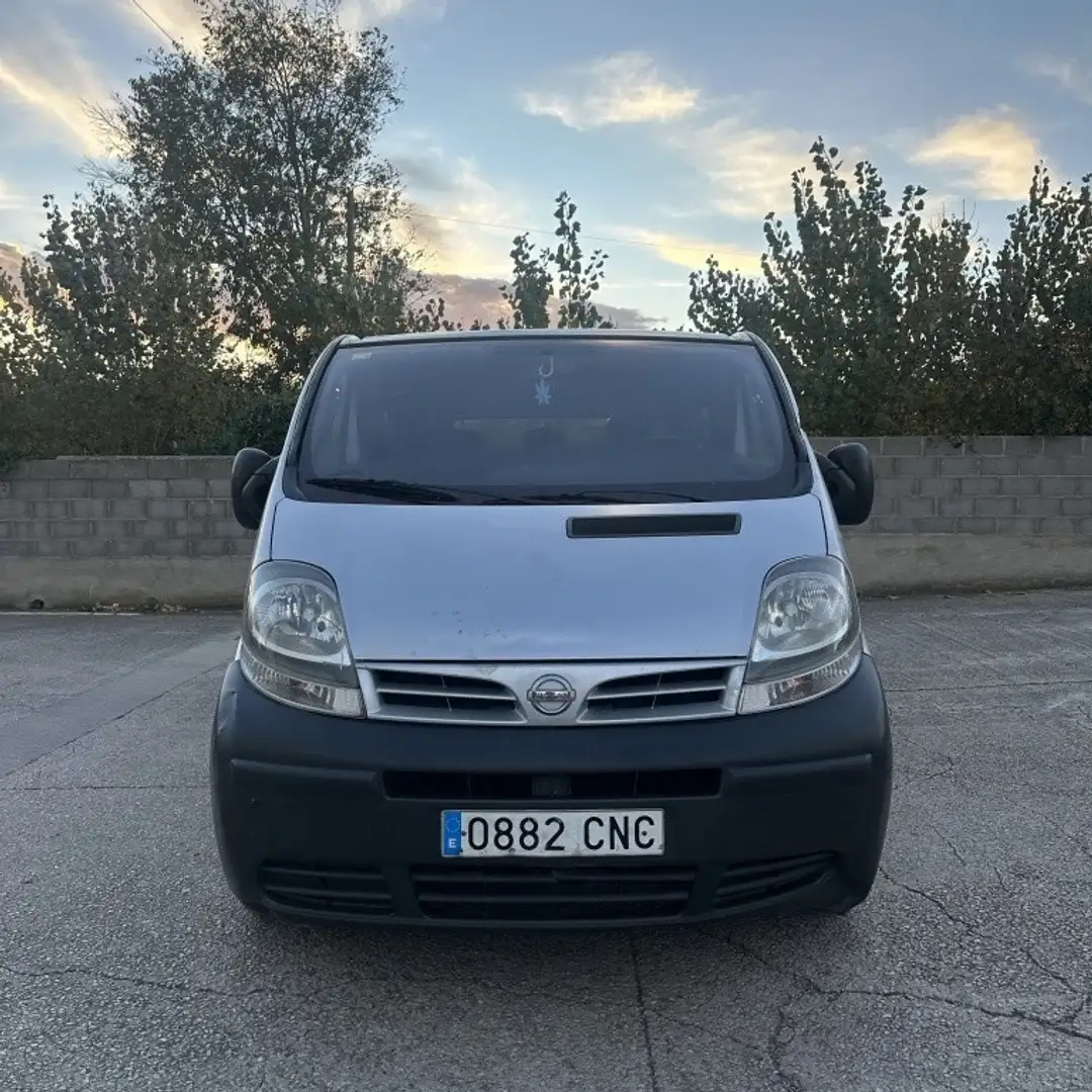 Nissan Primastar Combi 9 1.9dCI 3098/2760 Gris - 2