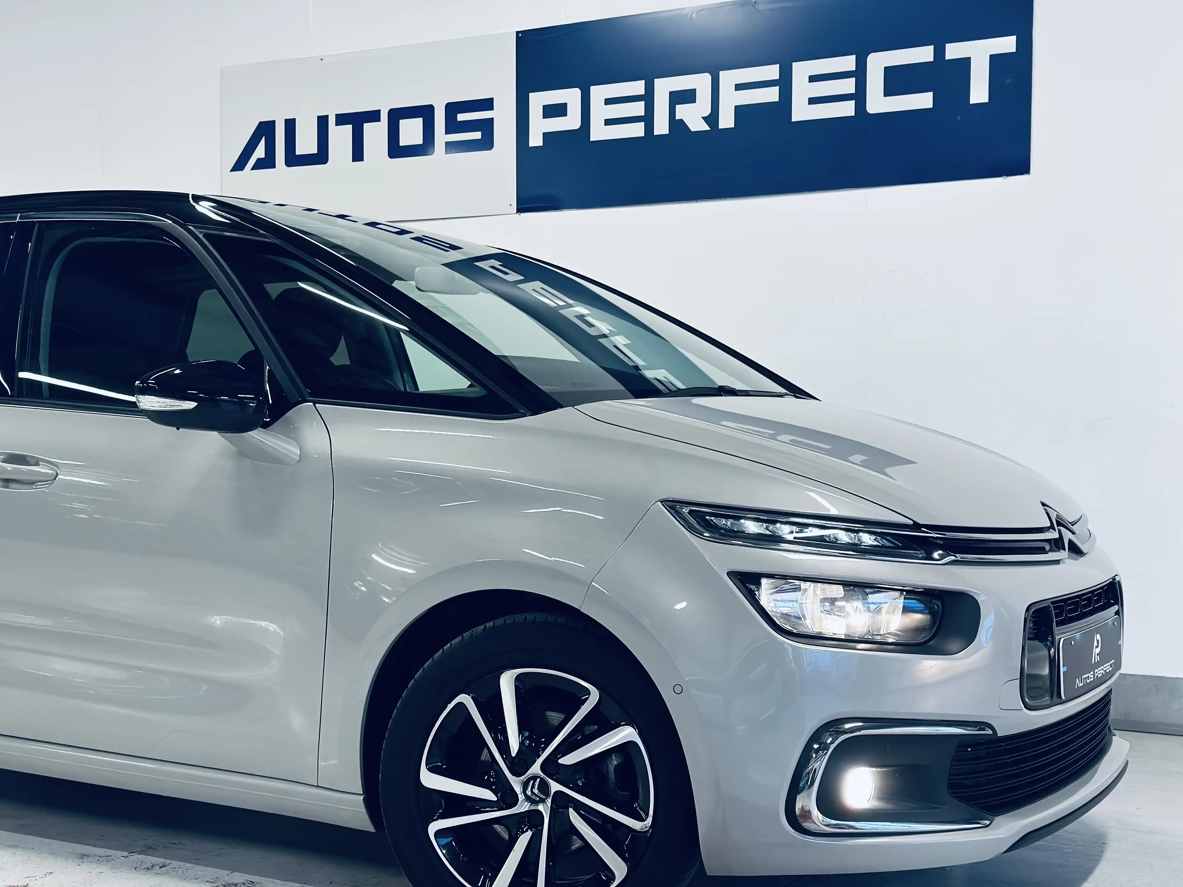 Citroen C4 SpaceTourer 1.5 BlueHDi 131cv BLACK EDITION NAVI CAMERA JA17 — photo 5