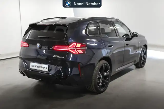 BMW X3 view 3