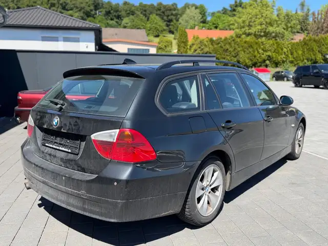 BMW 3 Series view 7