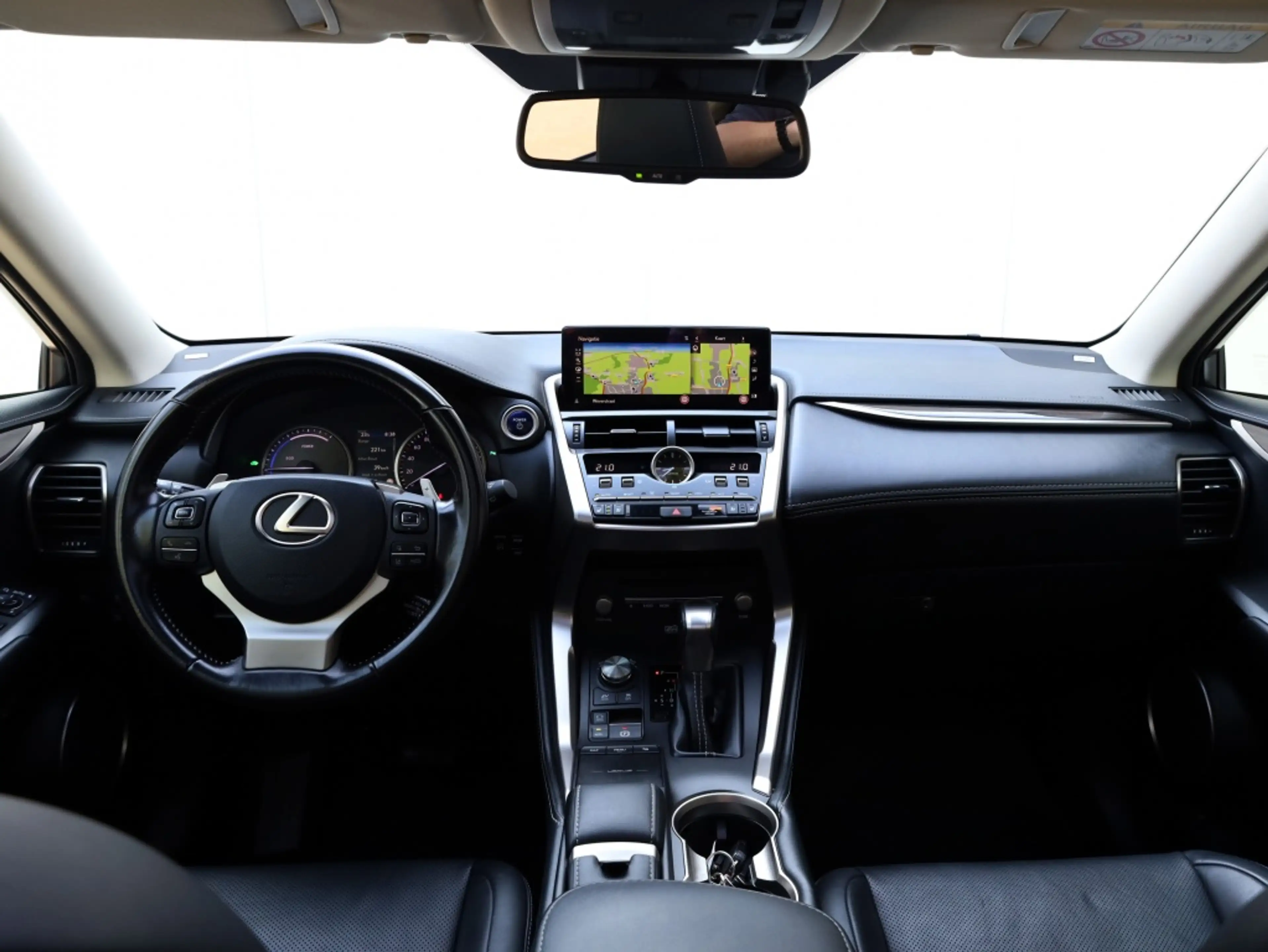 Lexus NX 300h AWD President Line | Panoramadak | Mark Levinson | — photo 14