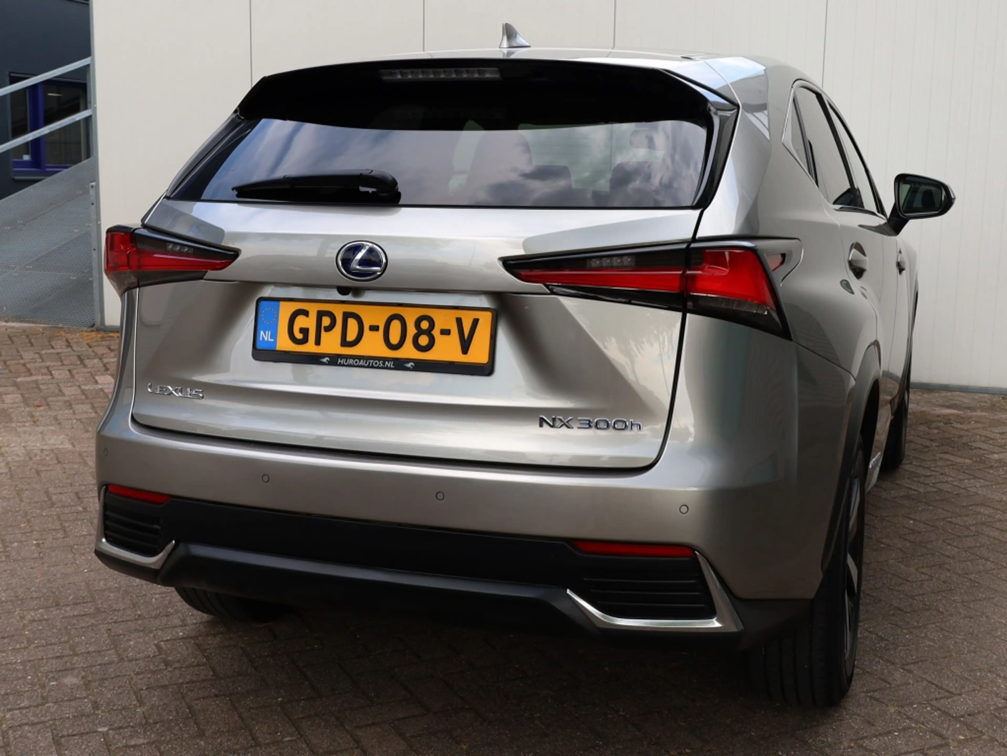 Lexus NX 300h AWD President Line | Panoramadak | Mark Levinson | — photo 38