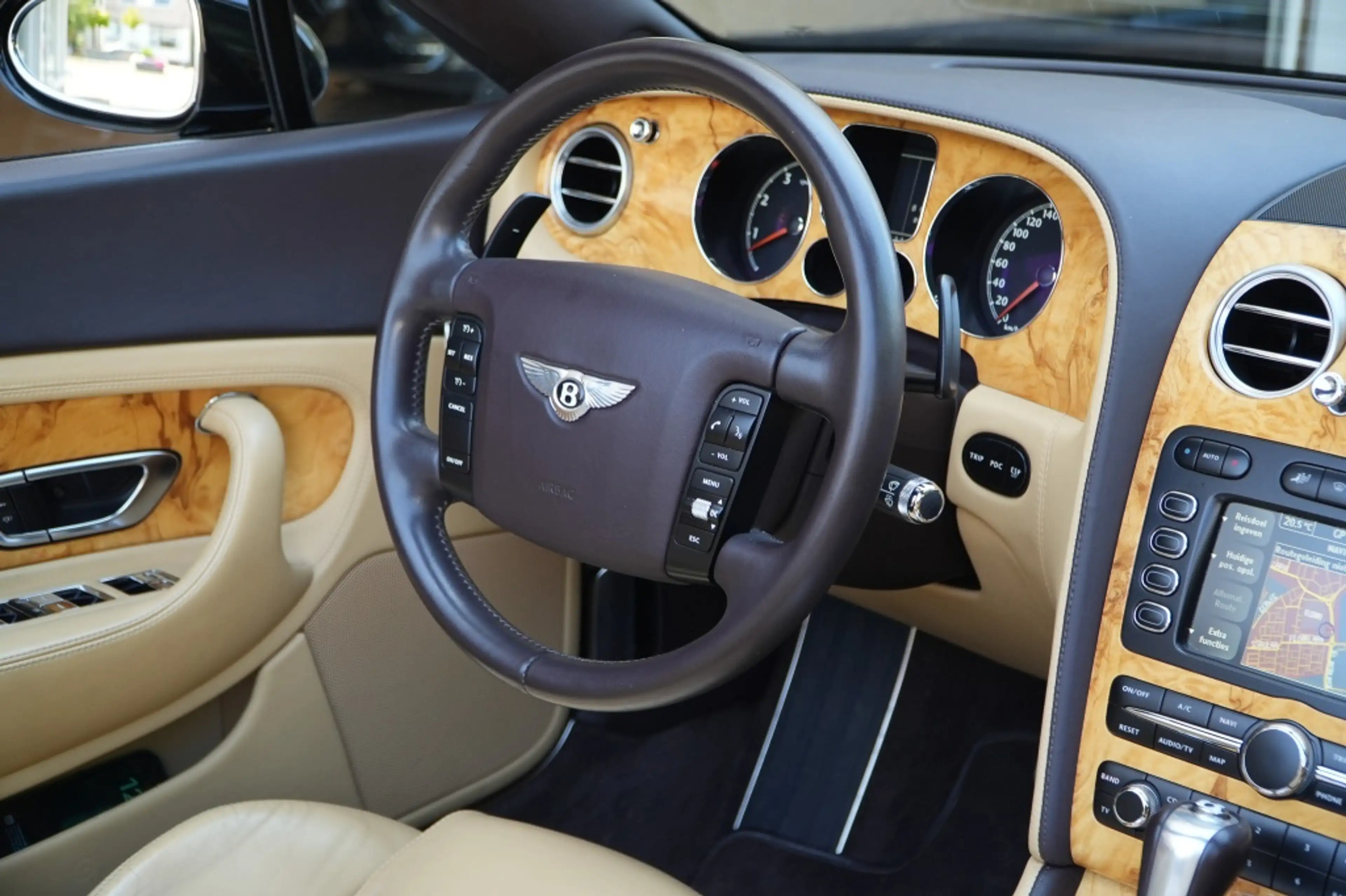 Bentley Continental GTC 6.0 W12 Convertible I Nederlandse Bentley I 30000K — photo 14