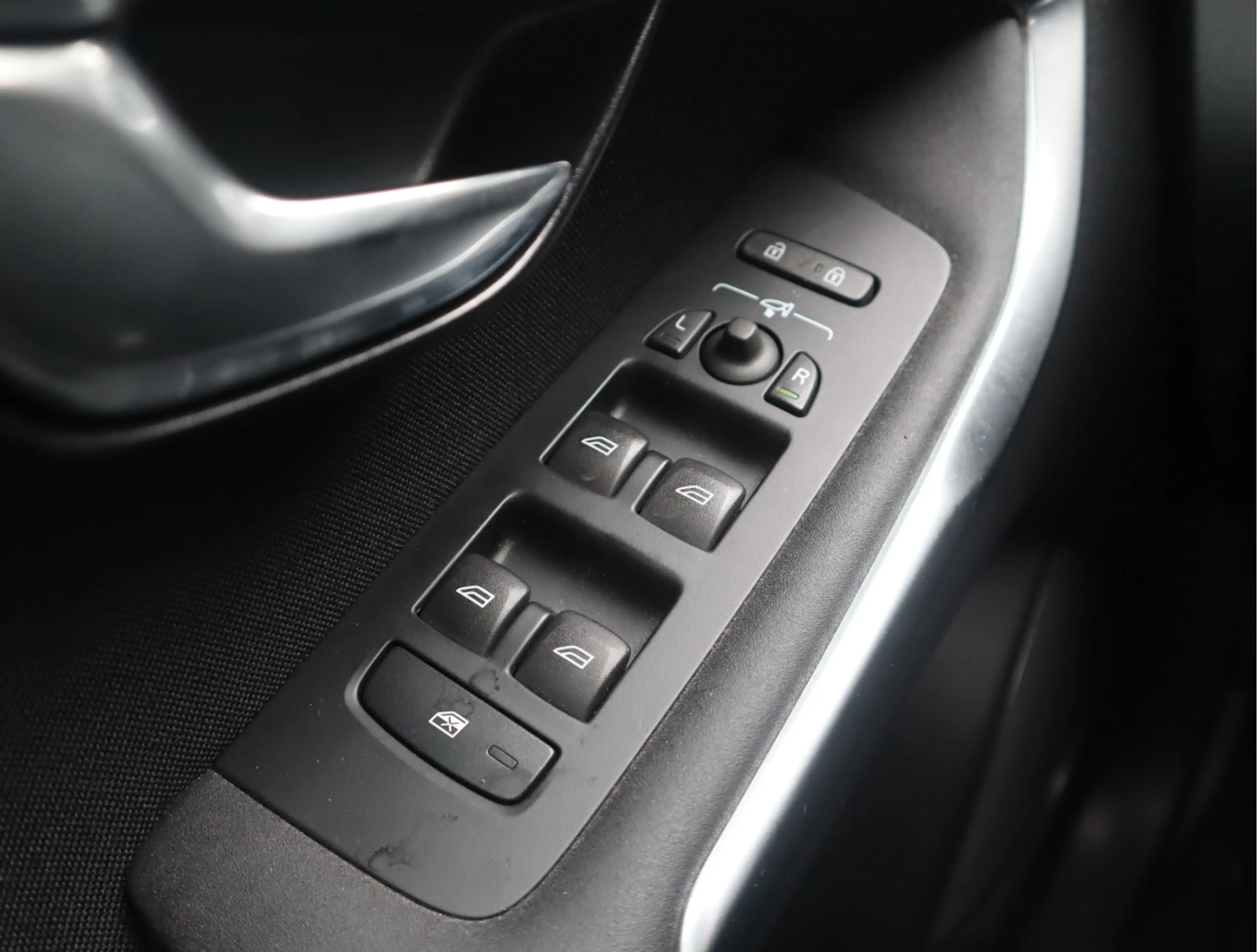 Volvo V40 2.0 D2 Nordic+ Navi / Elekramen / Cruise / Lm-velg — photo 18