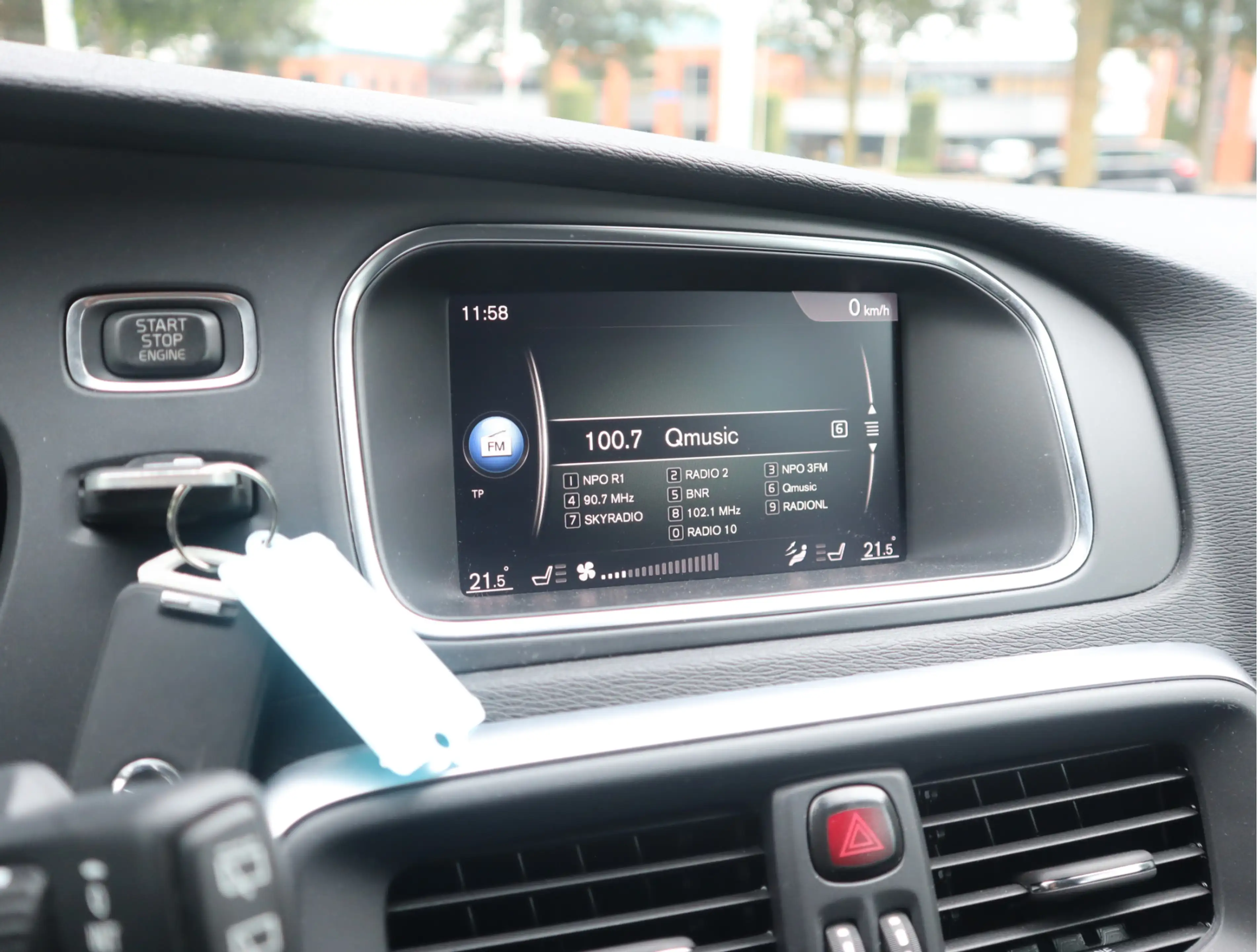 Volvo V40 2.0 D2 Nordic+ Navi / Elekramen / Cruise / Lm-velg — photo 22
