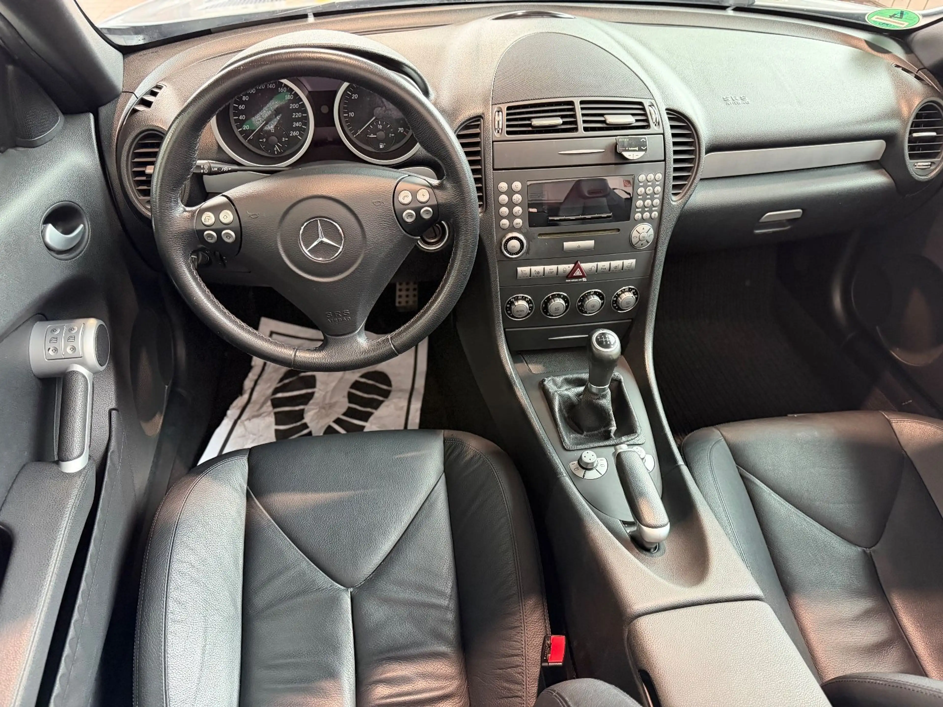 Mercedes-Benz SLK 200 Kompressor Roadster/NappaLeder/Airscarf — photo 11