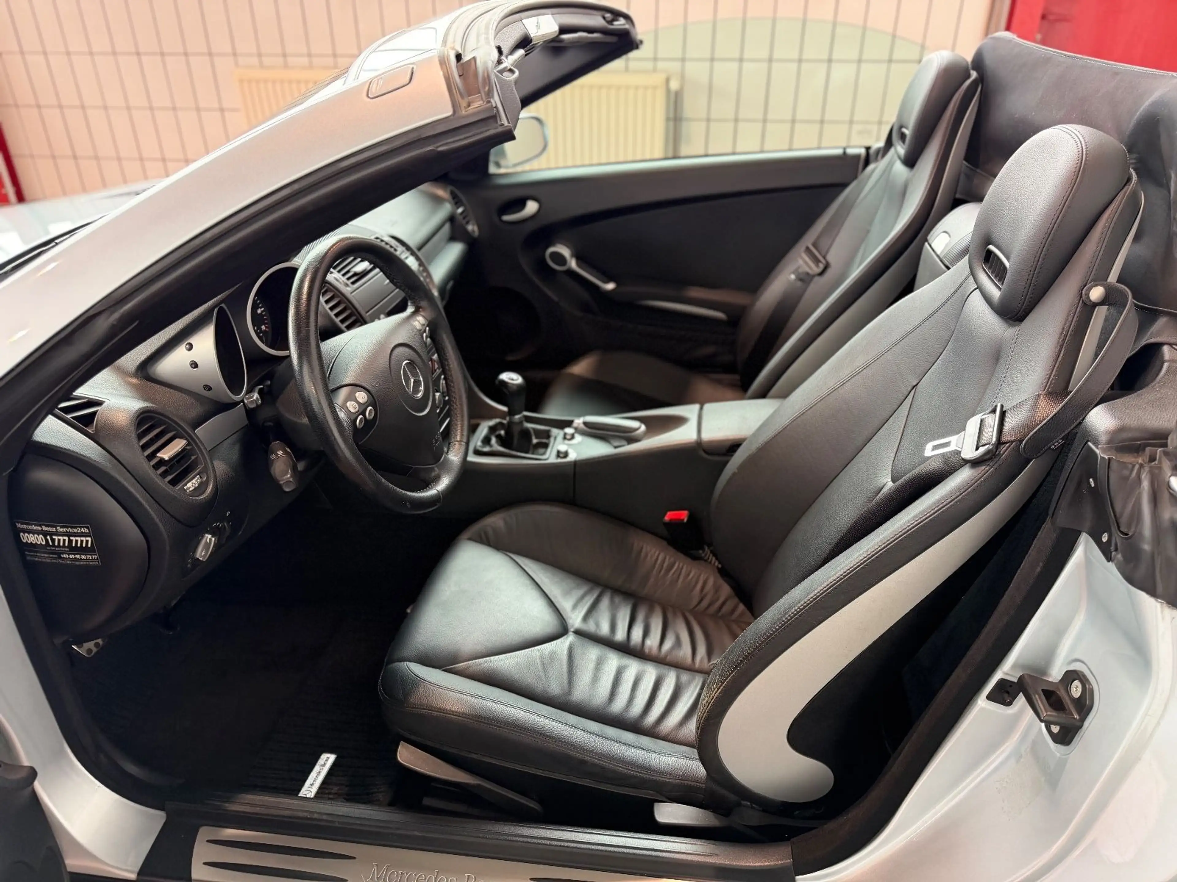 Mercedes-Benz SLK 200 Kompressor Roadster/NappaLeder/Airscarf — photo 10