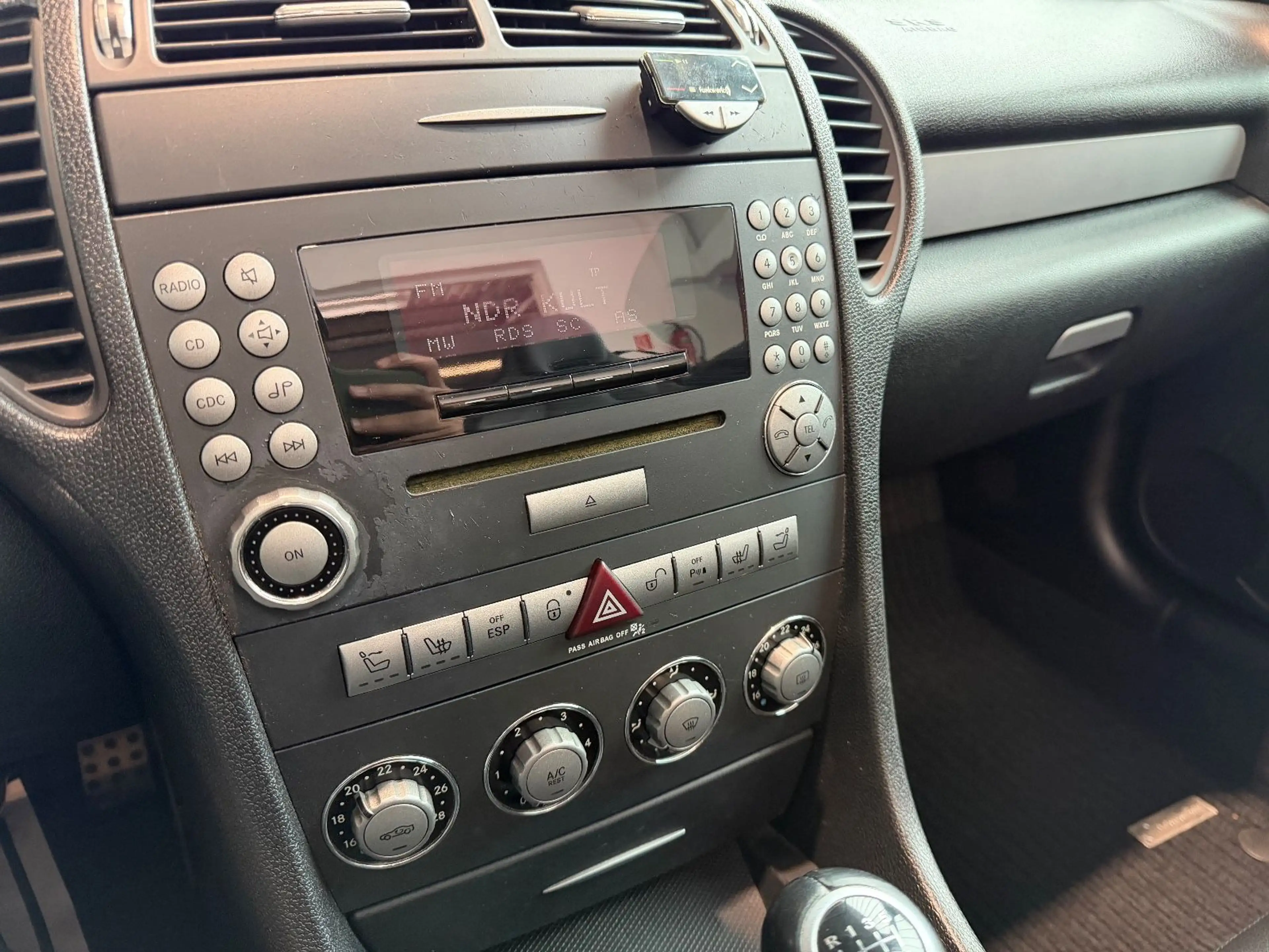 Mercedes-Benz SLK 200 Kompressor Roadster/NappaLeder/Airscarf — photo 14