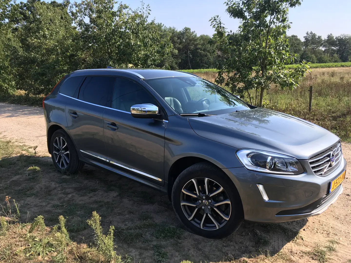 Volvo XC60 XC60 2.0 D4 FWD Oc. Race Zilver - 1