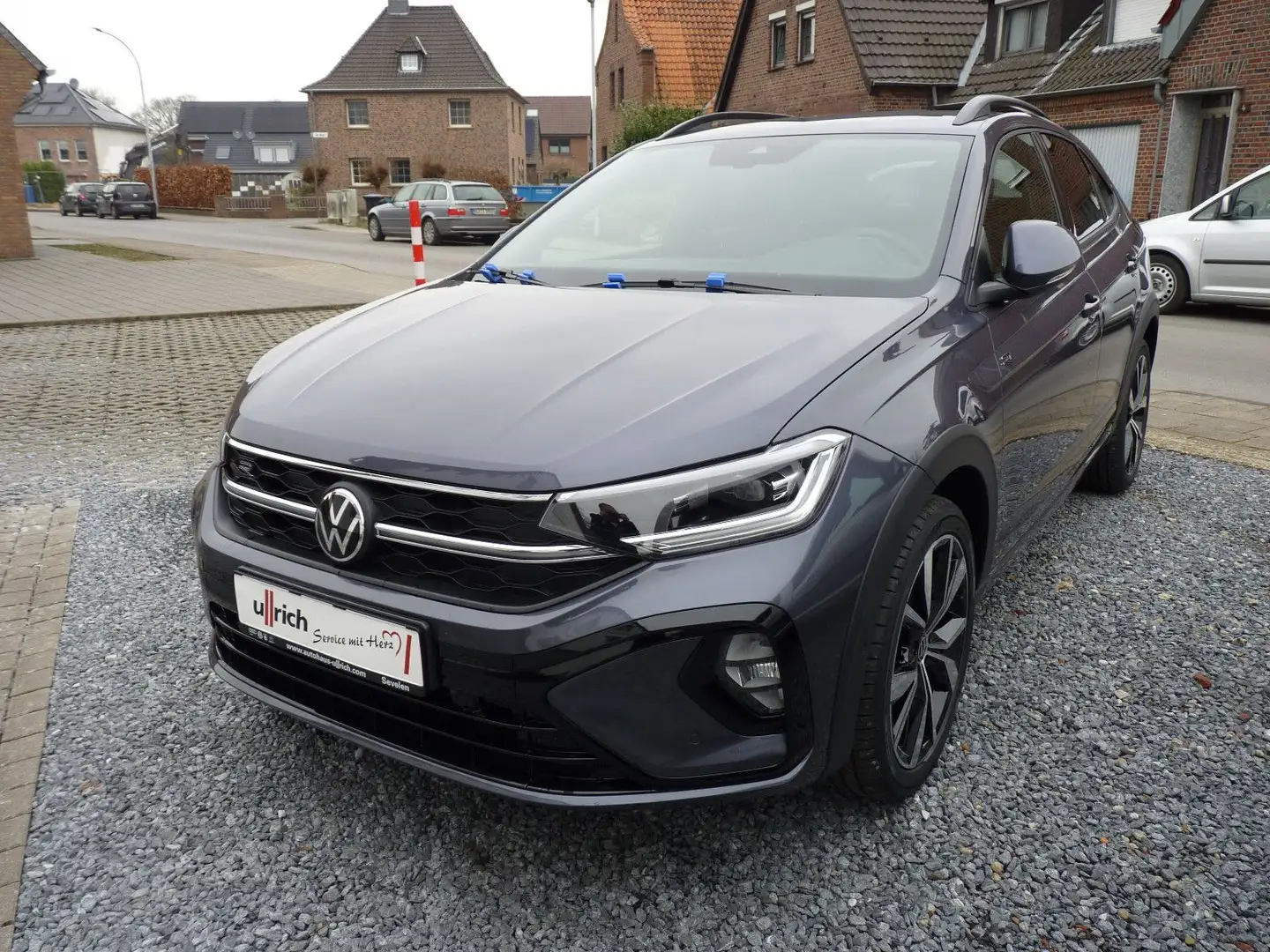 Volkswagen Taigo R-Line 1.5 TSI DSG, DAB, AHK, ACC Grau - 1