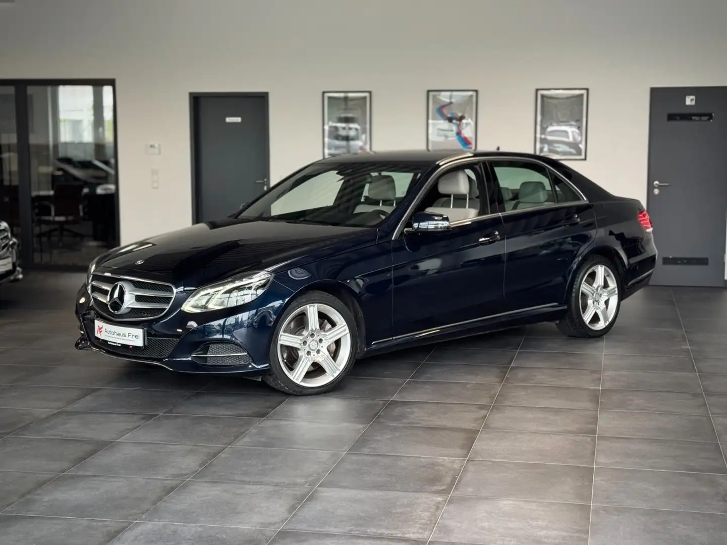 Mercedes-Benz E 350 4Matic AHK*Kamera*Memory*Voll*Standheizung Blau - 2
