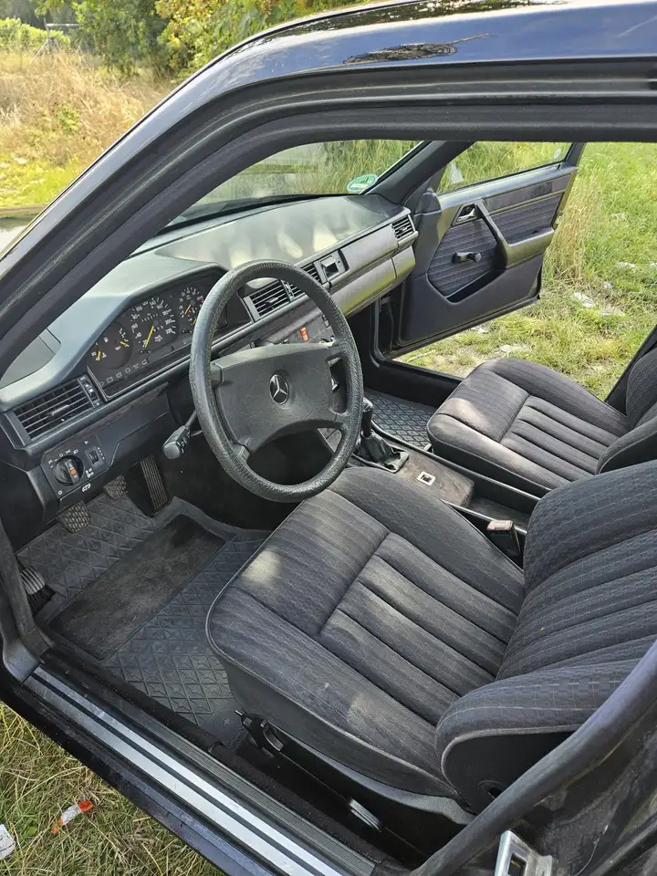 Mercedes-Benz 200, foto 8