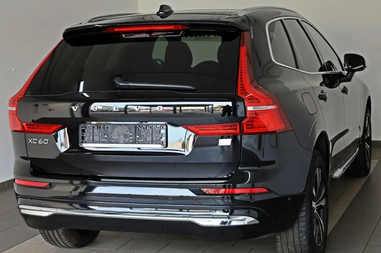 2022 Volvo XC60 T6 Recharge  AWD Leder,Navi,LED,Auto Pilot, photograph 2