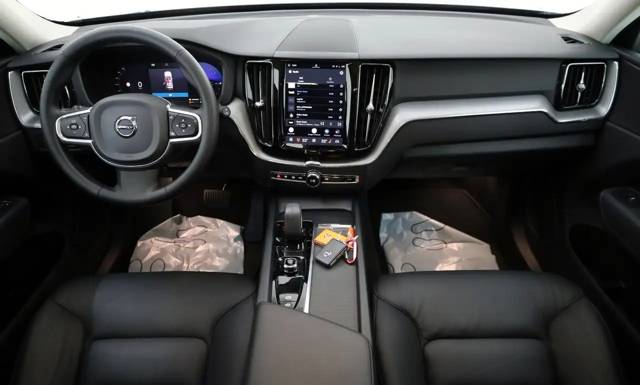 2022 Volvo XC60 T6 Recharge  AWD Leder,Navi,LED,Auto Pilot, photograph 4