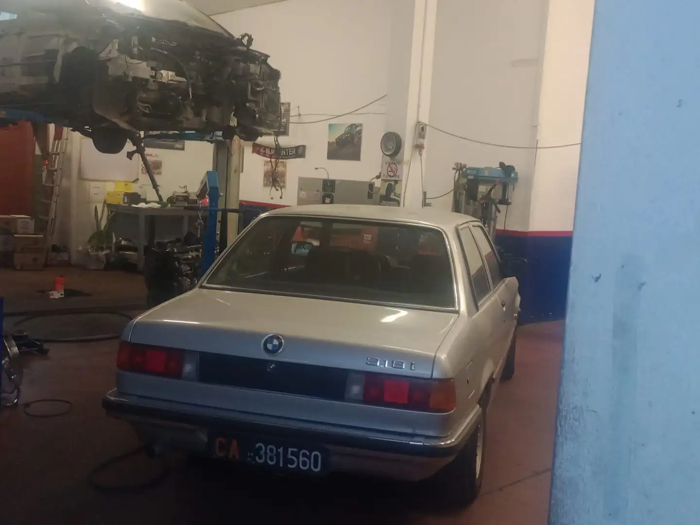 BMW 318 318i 2p siva - 1
