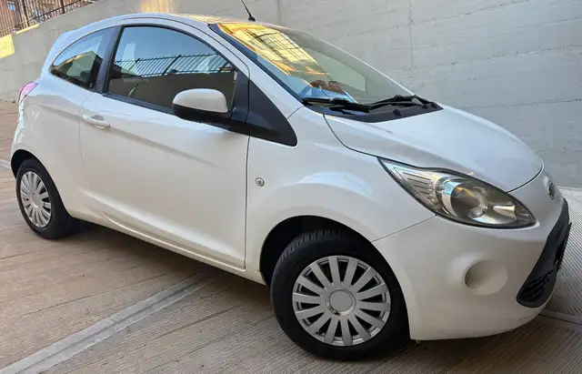 Ford Ka/Ka+ Ka 1.2 Titanium s/esp,tcs 69cv E5