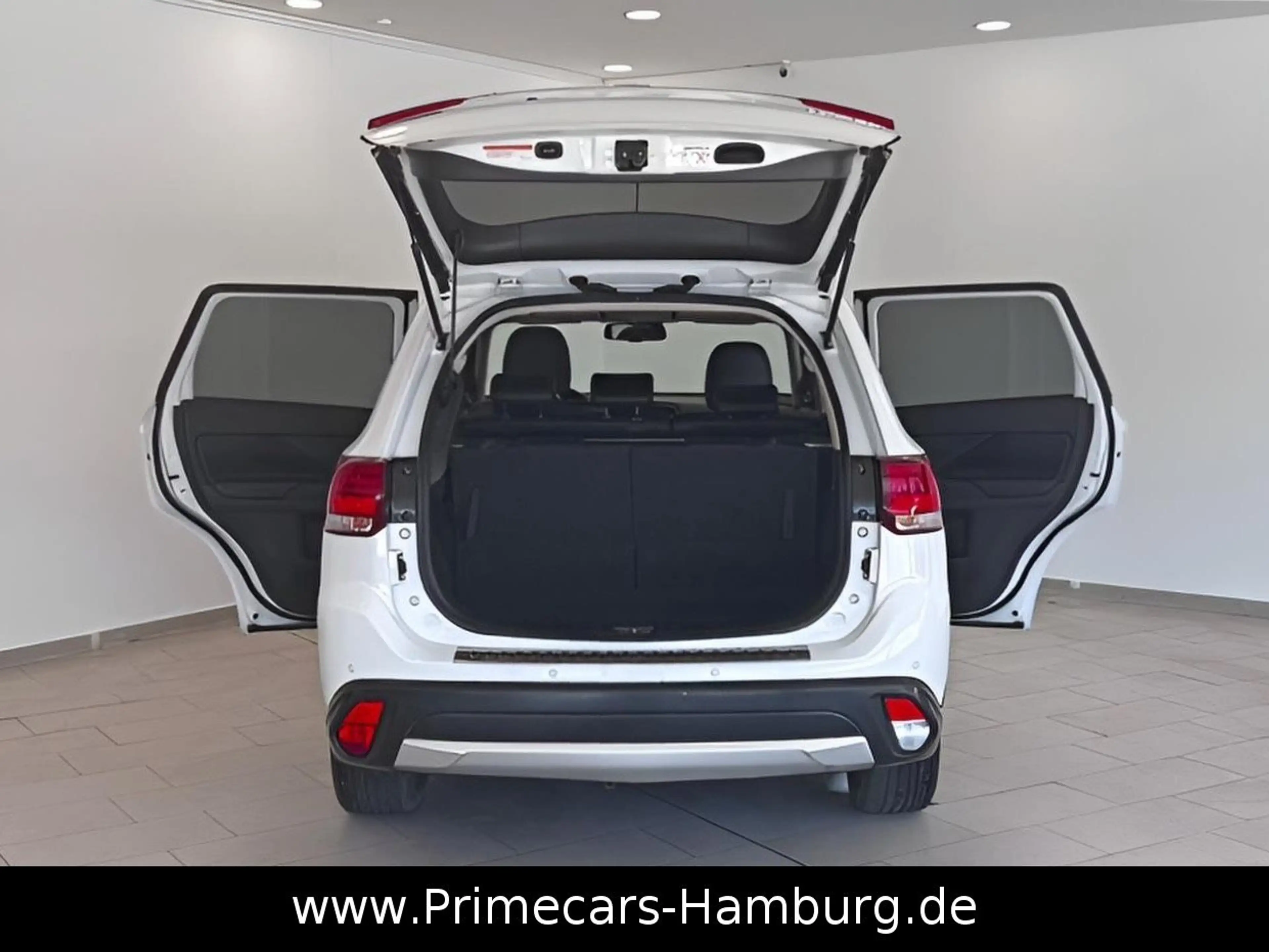 Mitsubishi Outlander 2.2 DI-D Top 4WD|7-SITZE|AHK|SCHIEBED. — photo 18