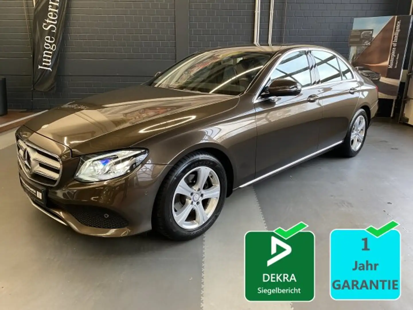 Mercedes-Benz E 200 E 200 Navi LED-Multi Sitzh.PTS Kamera Schiebed. Marrone - 1