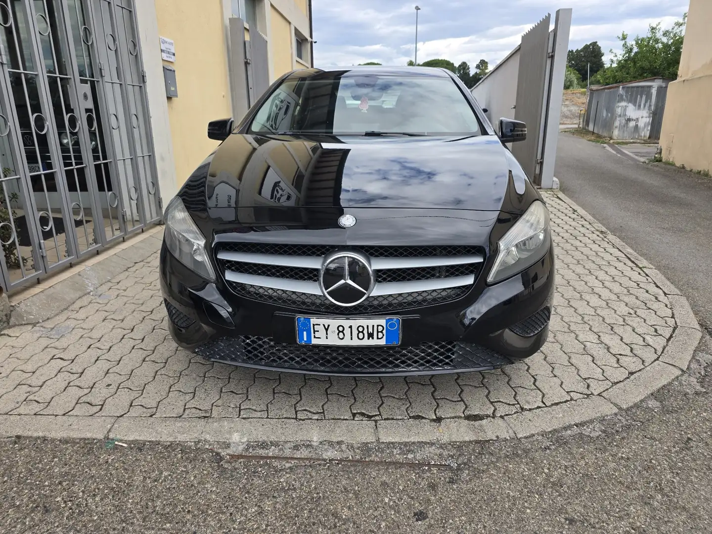 Mercedes-Benz 180 - 1