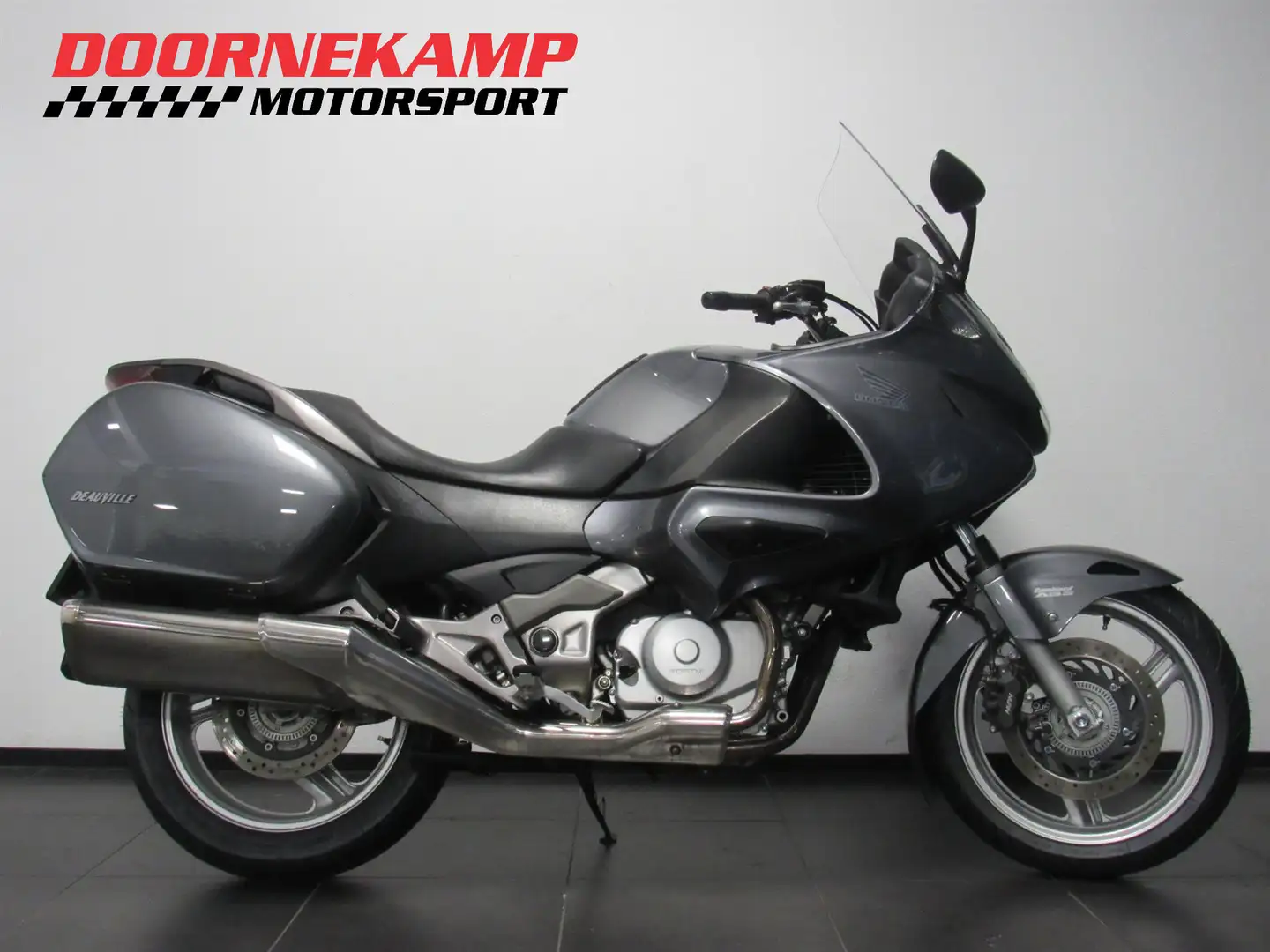 Honda NT 700 DEAUVILLE ABS Grijs - 1