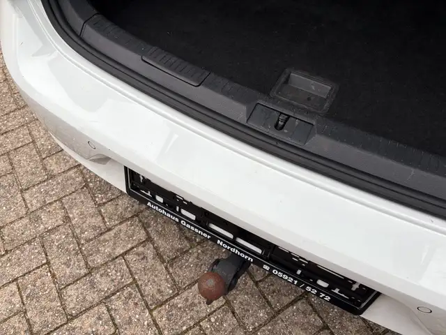 Volkswagen Golf view 14