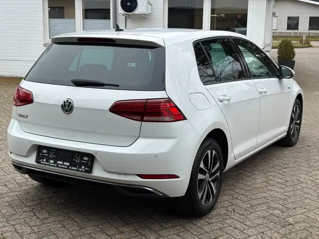 Volkswagen Golf view 7