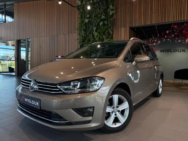 Volkswagen Golf Sportsvan 1.2 TSI Highline Uitklapbare trekhaak