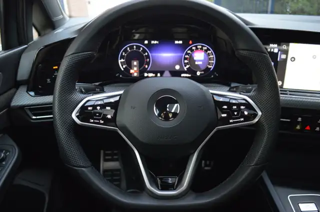 Volkswagen Golf view 17