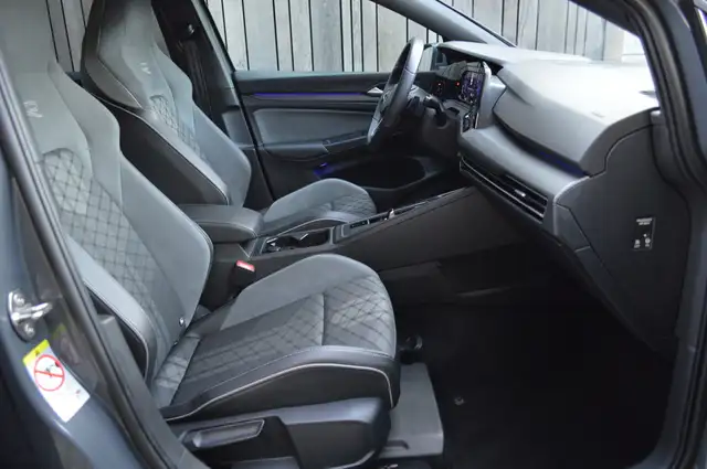 Volkswagen Golf view 10
