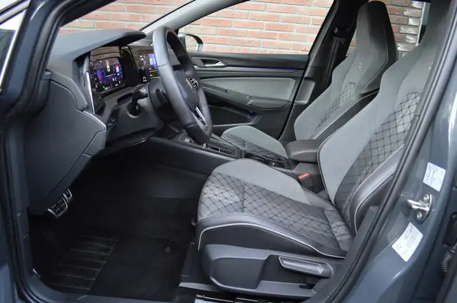 Volkswagen Golf view 9
