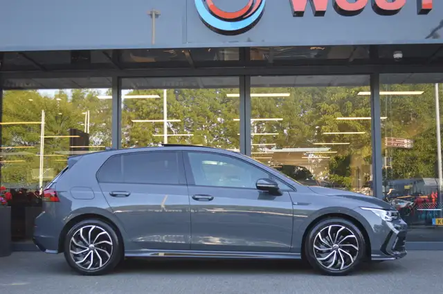 Volkswagen Golf view 7