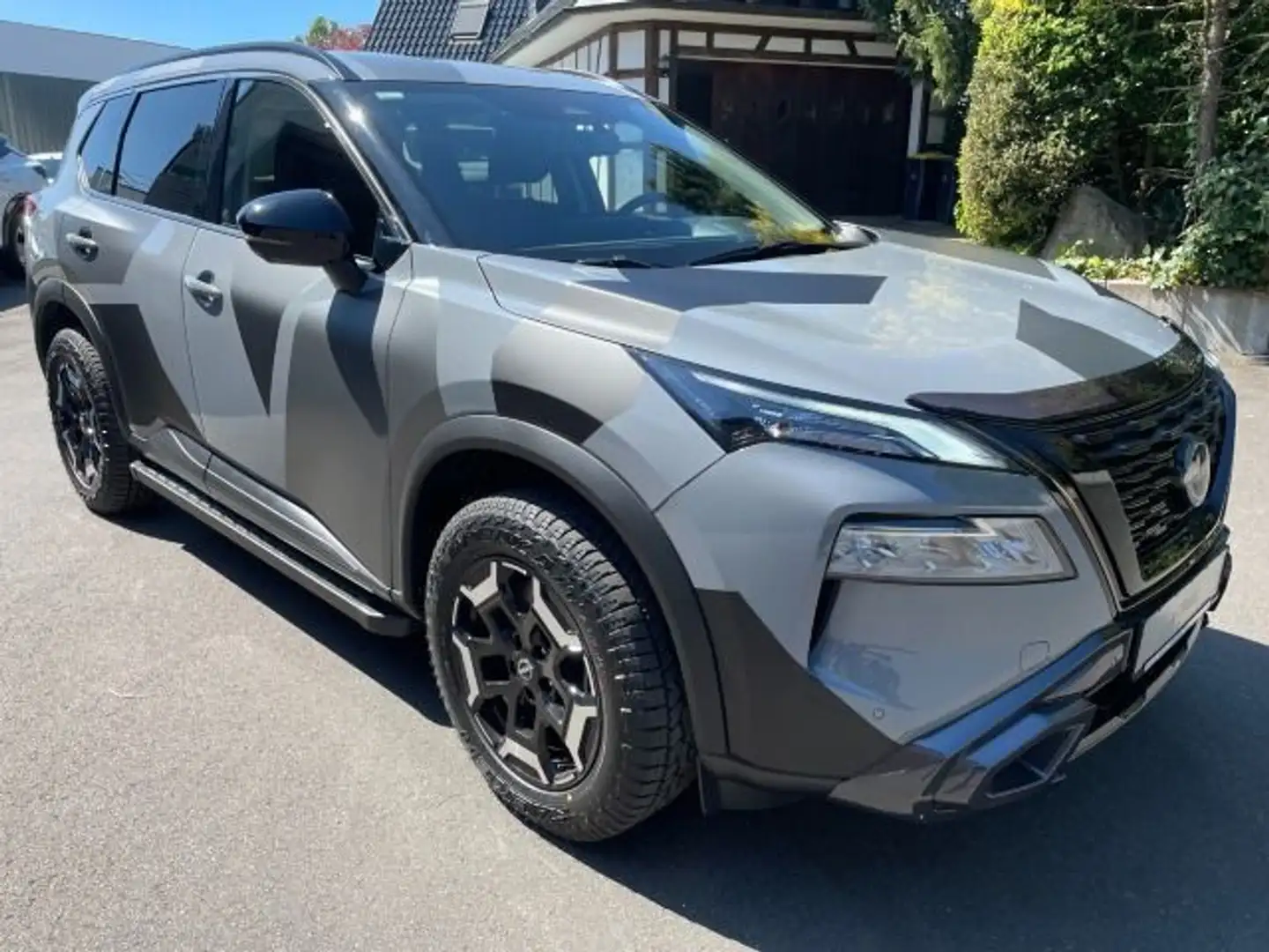 Nissan X-Trail e-Power N-TREK e-4ORCE FOLIE/UMBAU Grijs - 2
